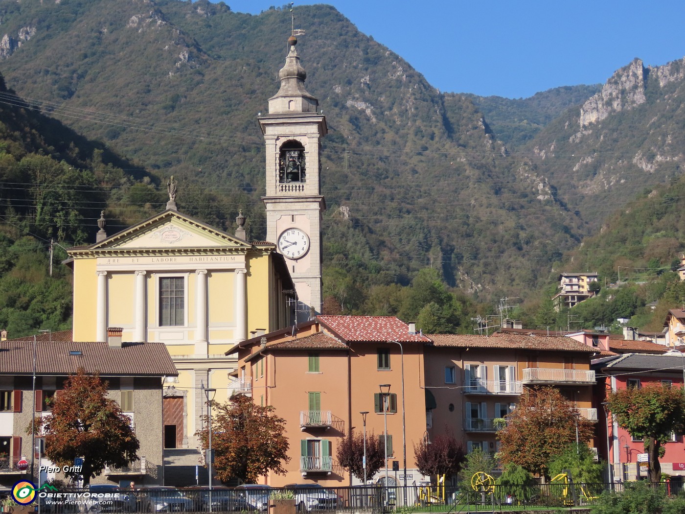 09 Chesa parrocchiale di S. Pellegrino Terme.JPG